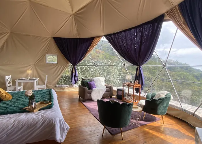 Fernanda Dome At Feliza Rainforest Domes